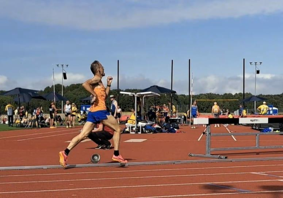 800m