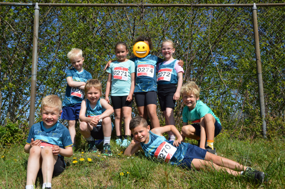 De jongens en meiden U8